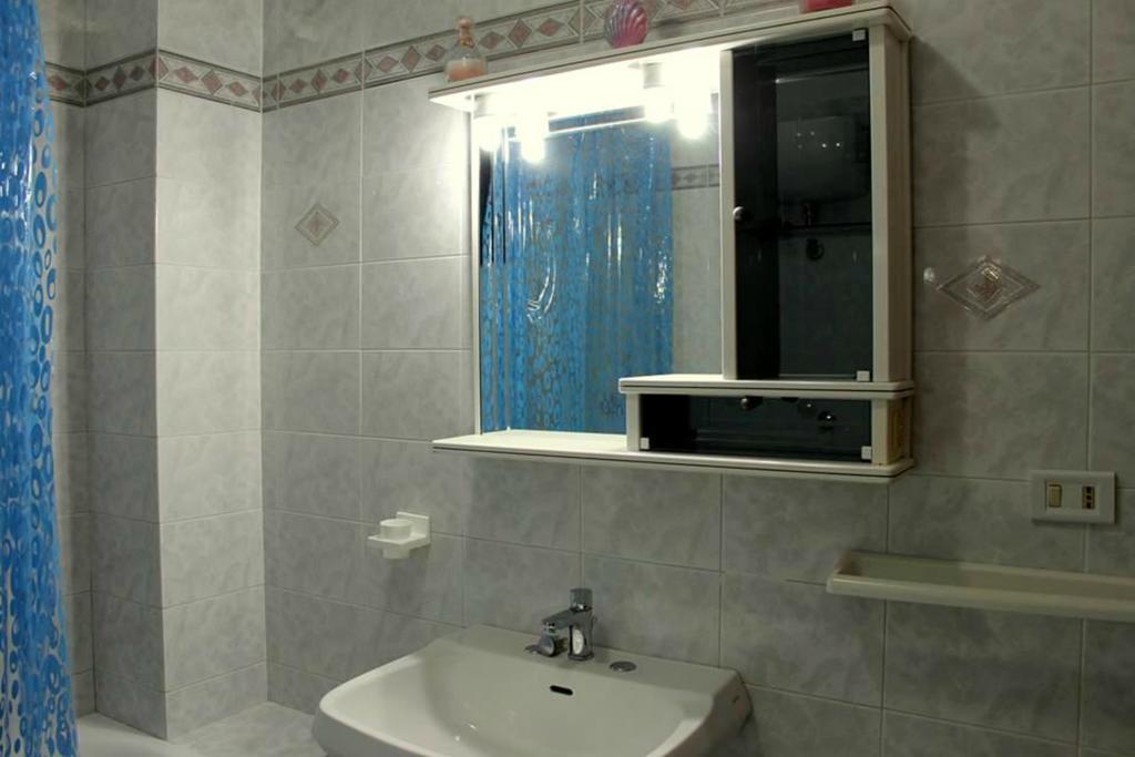 Lo Specchio Del Salento Bed & Breakfast Lecce Exterior photo