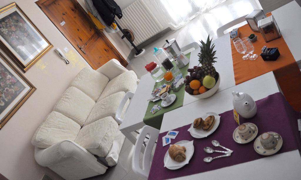 Lo Specchio Del Salento Bed & Breakfast Lecce Exterior photo